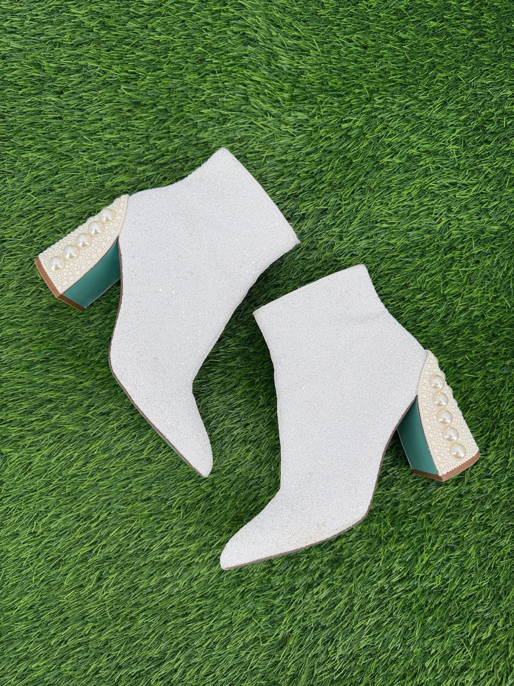 Betsey Johnson Kasey Pearl Sparkle Slip On Side Zip Heel Evening Bride Booties
